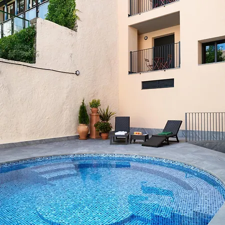 Apartamentos Torre Del Reloj Jaca Exterior foto