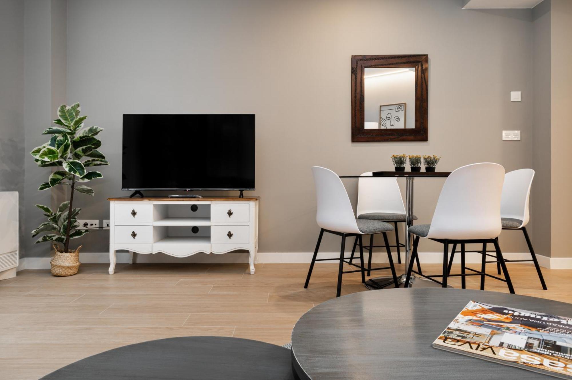 Torre Del Reloj Apartment Jaca